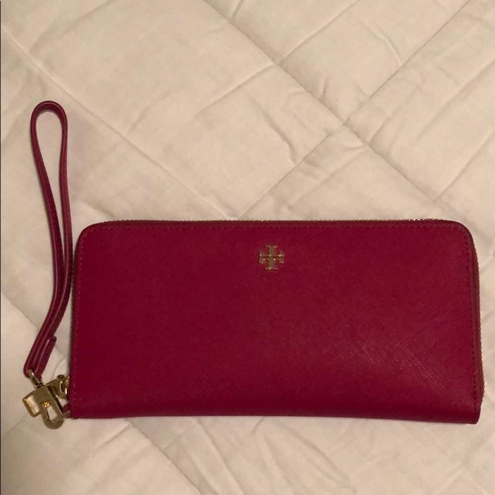 Tory Burch Robinson Continental Wallet